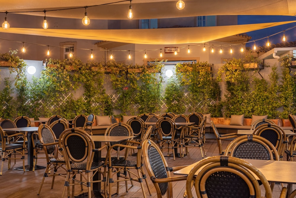 3HB Clube Humbria — Restaurant & bars in Albufeira, Faro