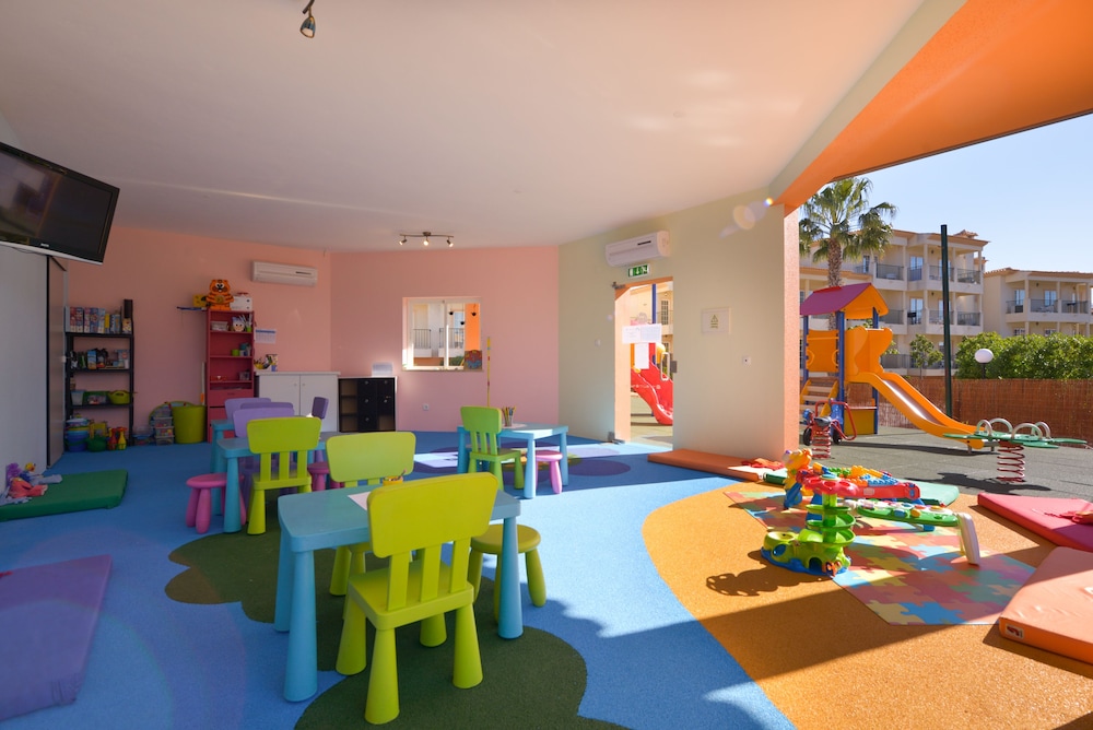 3HB Clube Humbria — Attractions for children in Albufeira, Faro
