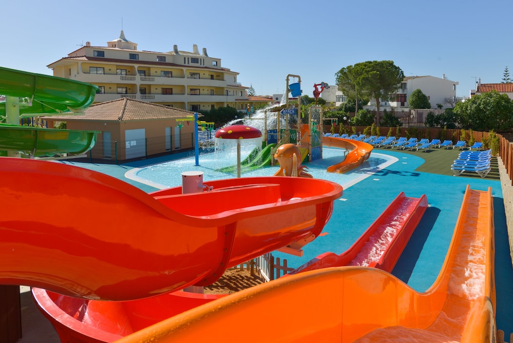 3HB Clube Humbria — Attractions for children in Albufeira, Faro