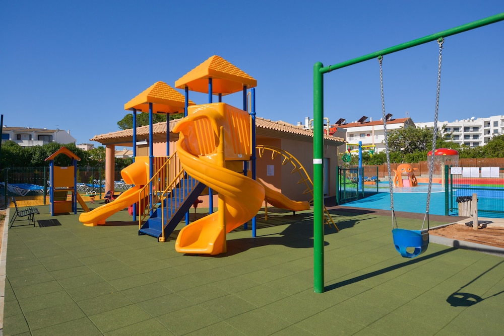3HB Clube Humbria — Attractions for children in Albufeira, Faro