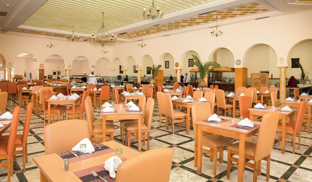 Djerba Castille- Family Only — Restaurant & bars in Aghir, Medenine