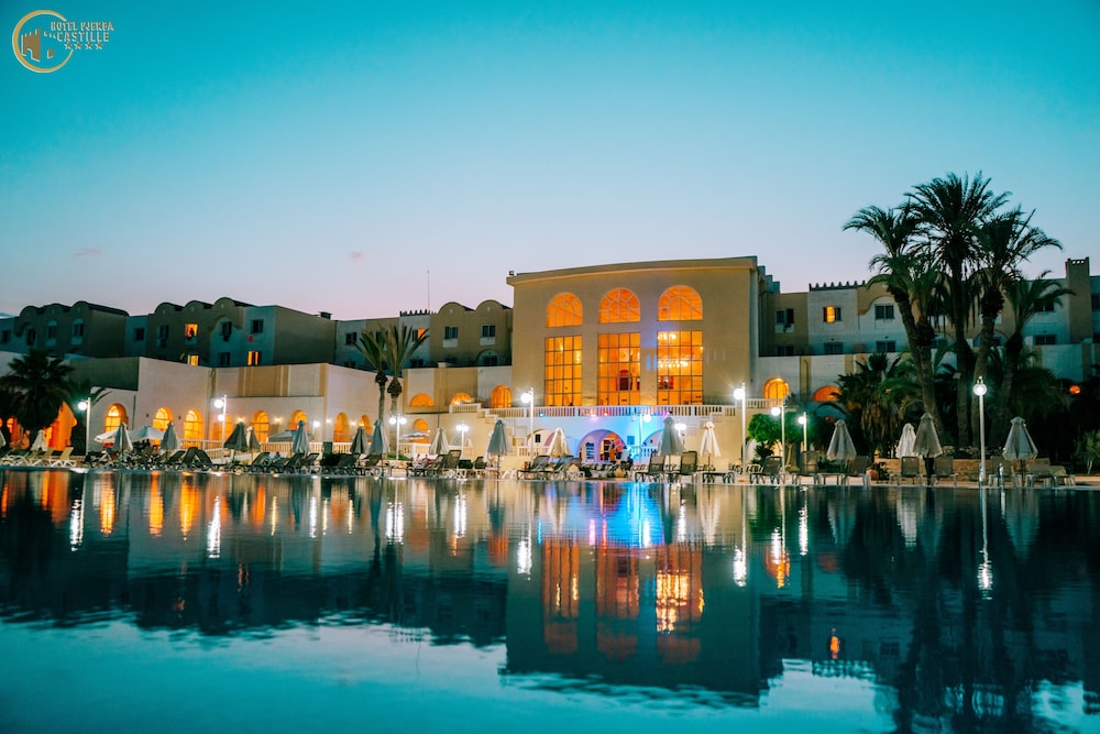 Djerba Castille- Family Only — Swimming pool in Aghir, Medenine