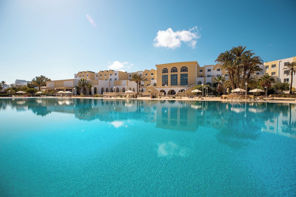 Djerba Castille- Family Only — Swimming pool in Aghir, Medenine