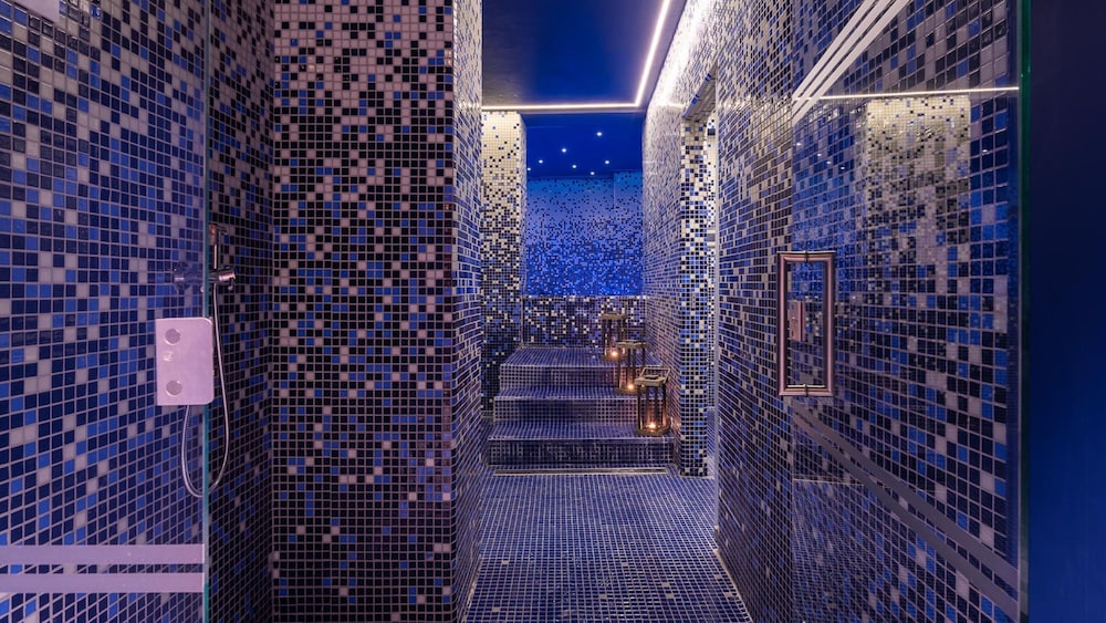 Hotel Indigo Albufeira by IHG — Spa in Albufeira, Faro