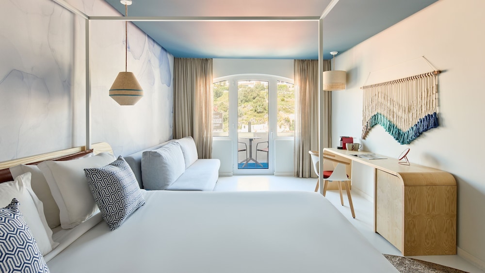 Hotel Indigo Albufeira by IHG — Hotel rooms in Albufeira, Faro