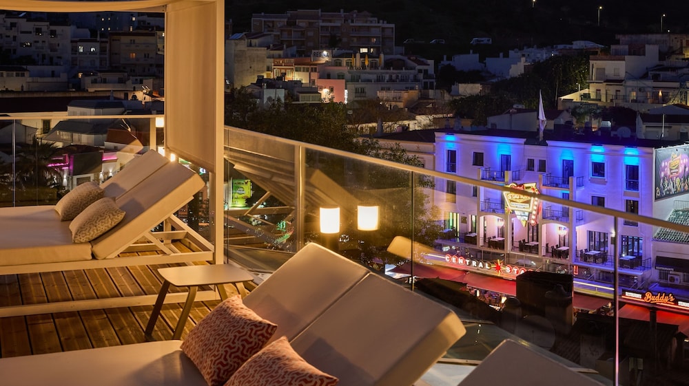 Hotel Indigo Albufeira by IHG — Hotel rooms in Albufeira, Faro