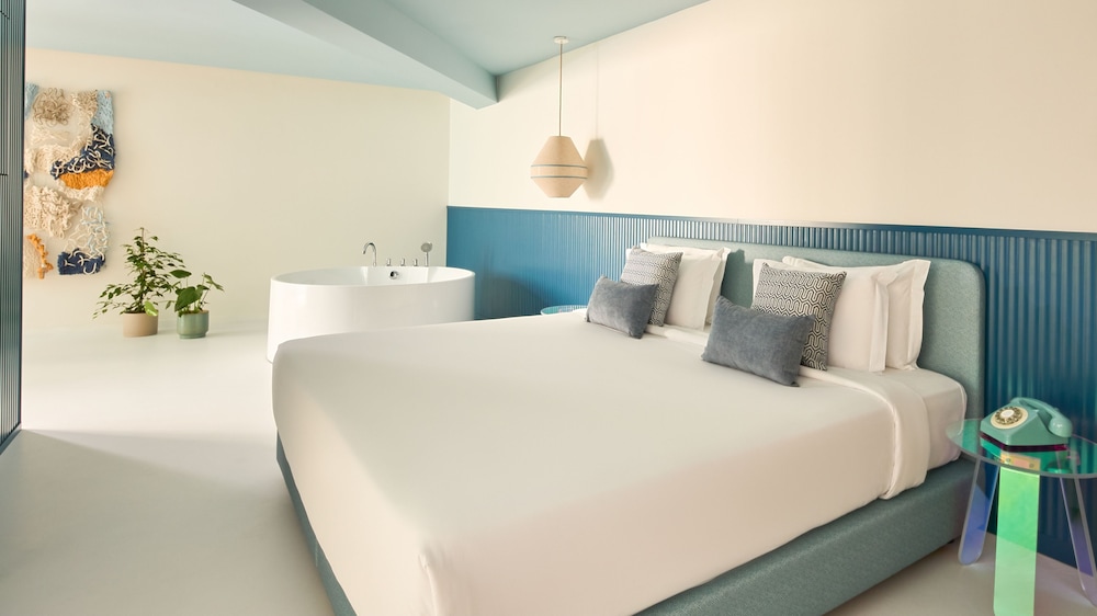 Hotel Indigo Albufeira by IHG — Hotel rooms in Albufeira, Faro