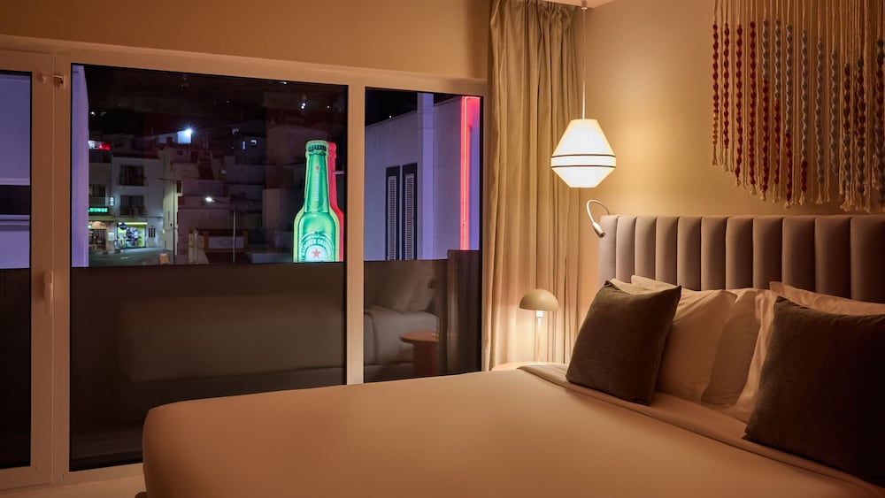 Hotel Indigo Albufeira by IHG — Hotel rooms in Albufeira, Faro