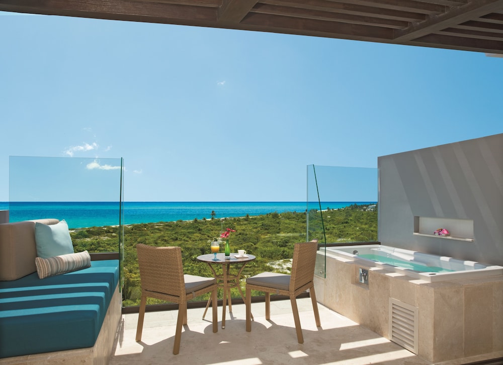 Dreams Playa Mujeres Golf & Spa Resort - All Inclusive — Hotel rooms in Playa Mujeres, Quintana Roo