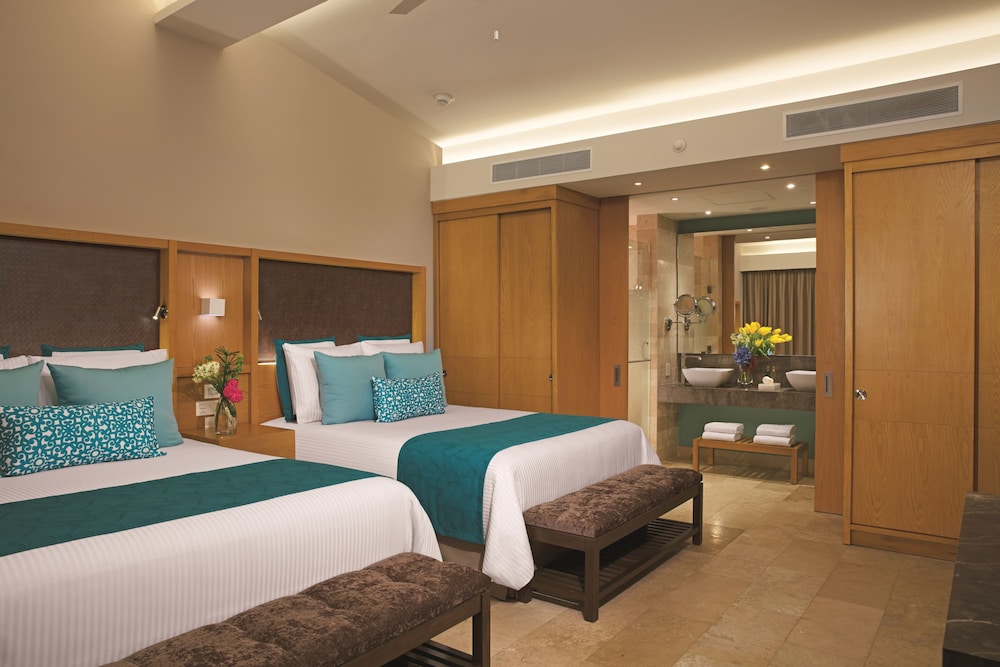 Dreams Playa Mujeres Golf & Spa Resort - All Inclusive — Hotel rooms in Playa Mujeres, Quintana Roo