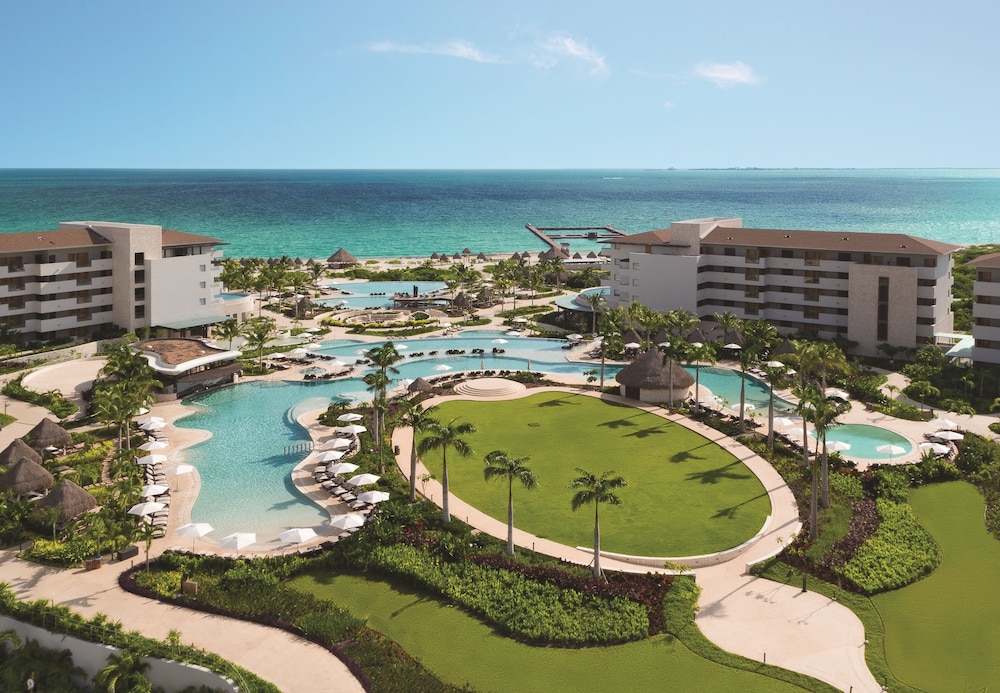 Dreams Playa Mujeres Golf & Spa Resort - All Inclusive — Main photo in Playa Mujeres, Quintana Roo