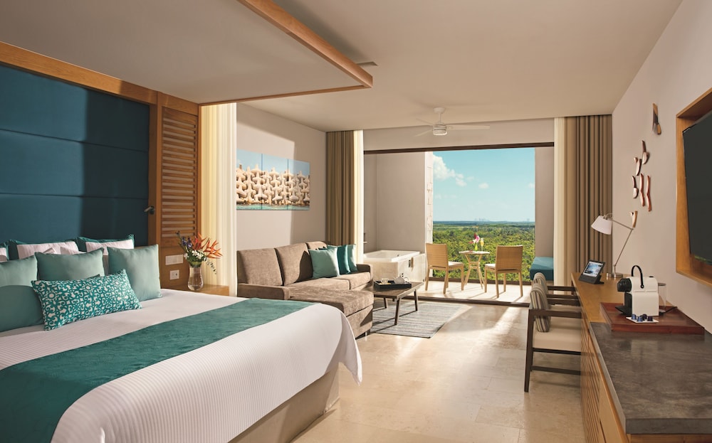 Dreams Playa Mujeres Golf & Spa Resort - All Inclusive — Hotel rooms in Playa Mujeres, Quintana Roo