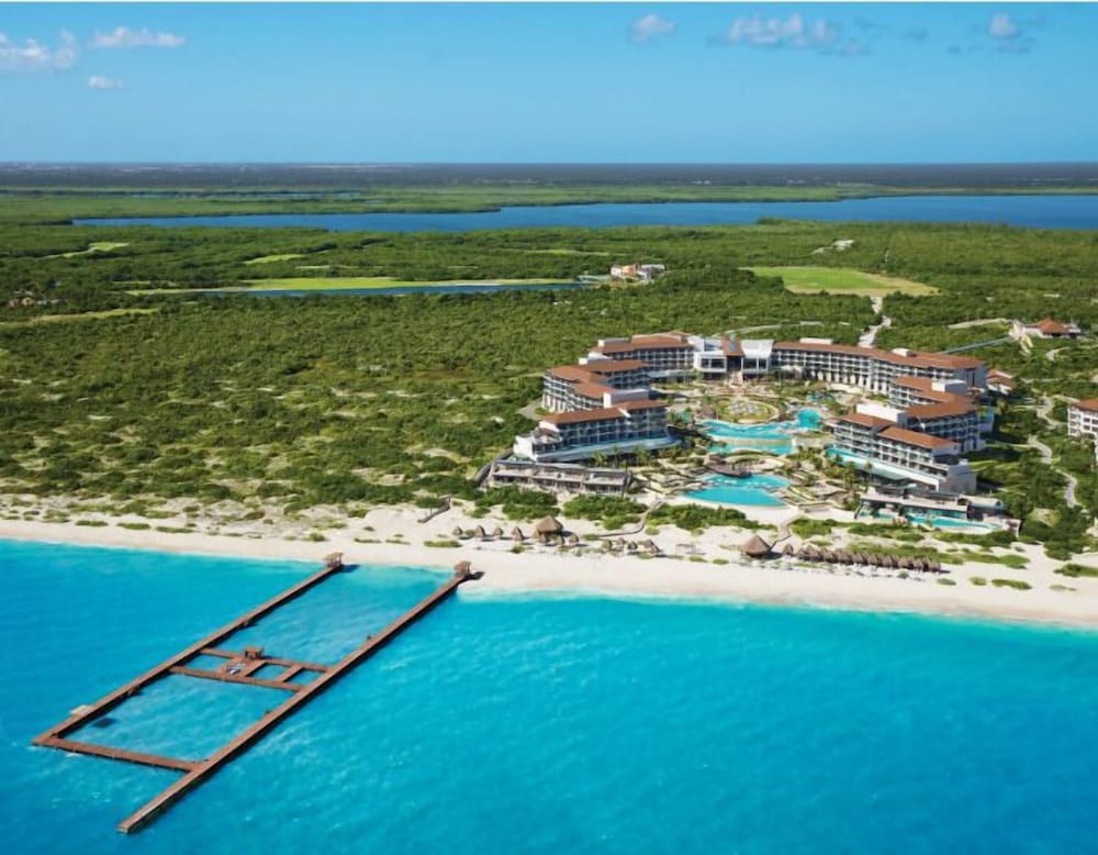 Dreams Playa Mujeres Golf & Spa Resort - All Inclusive — Beach in Playa Mujeres, Quintana Roo