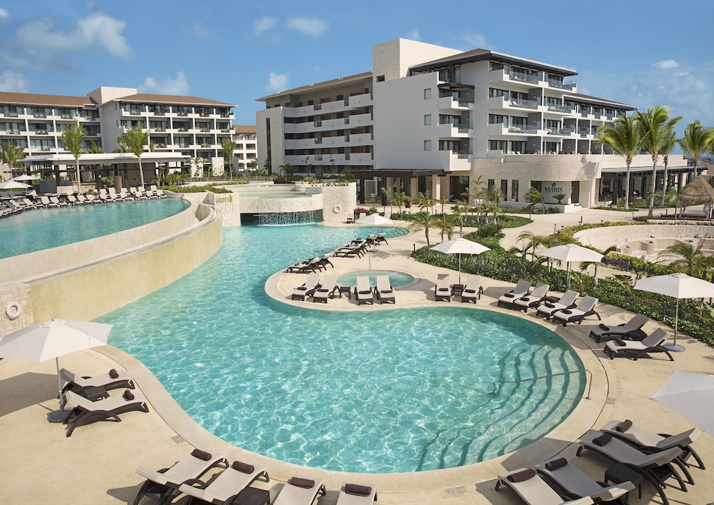 Dreams Playa Mujeres Golf & Spa Resort - All Inclusive — Swimming pool in Playa Mujeres, Quintana Roo