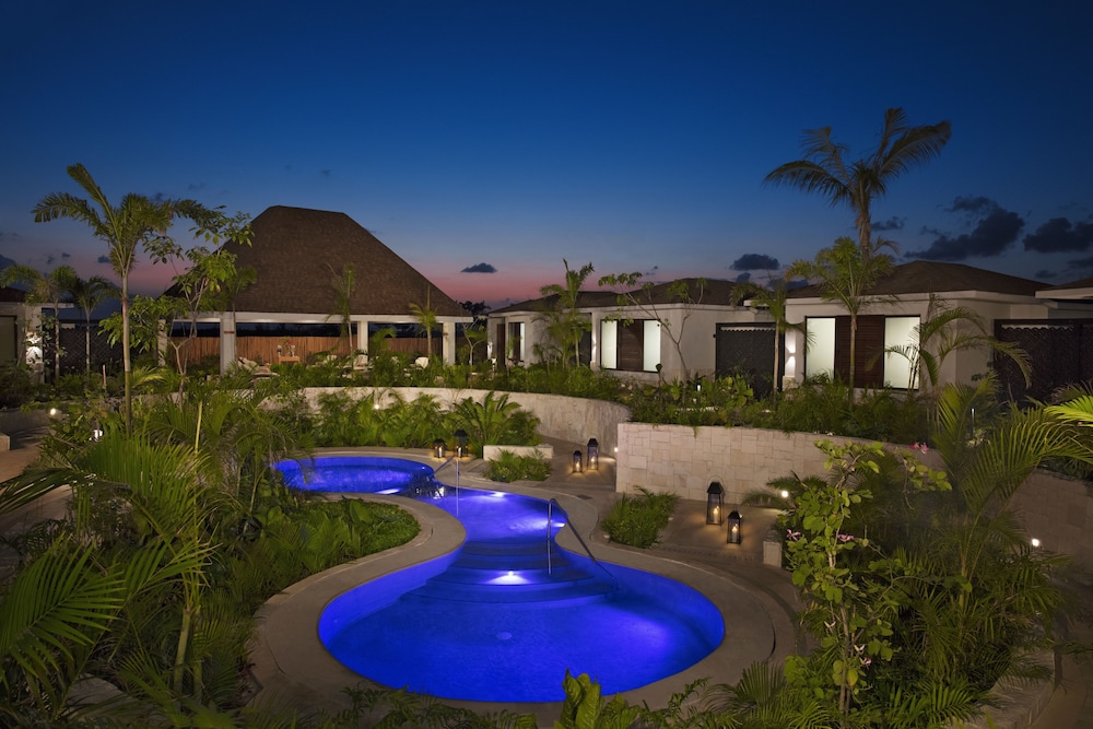 Dreams Playa Mujeres Golf & Spa Resort - All Inclusive — Swimming pool in Playa Mujeres, Quintana Roo