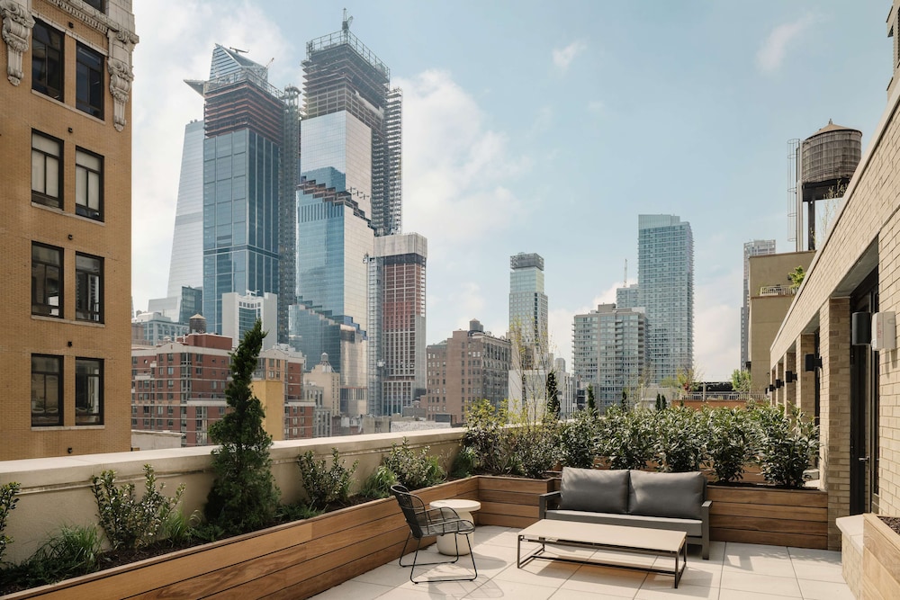 Arlo Midtown — Hotel building in New York City, New York State