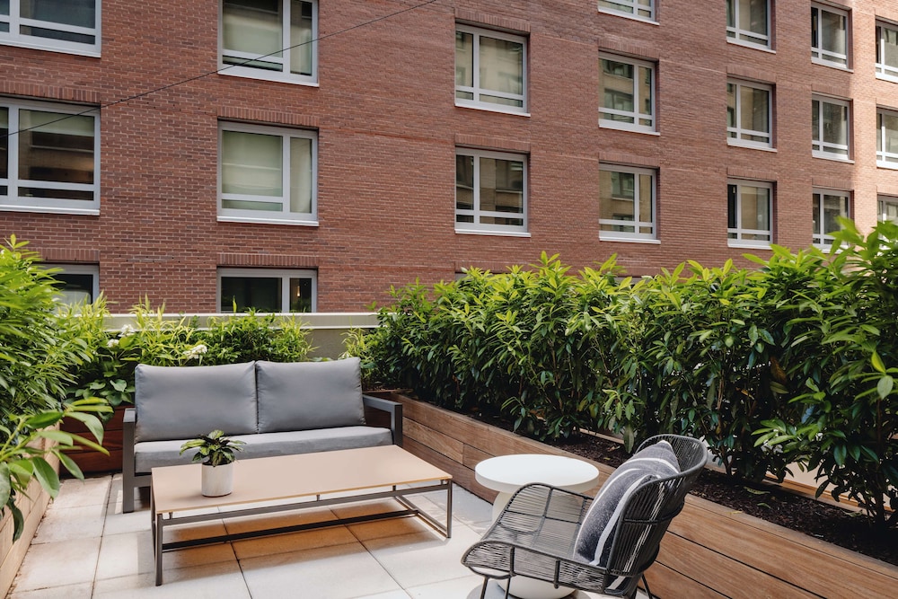 Arlo Midtown — Hotel building in New York City, New York State