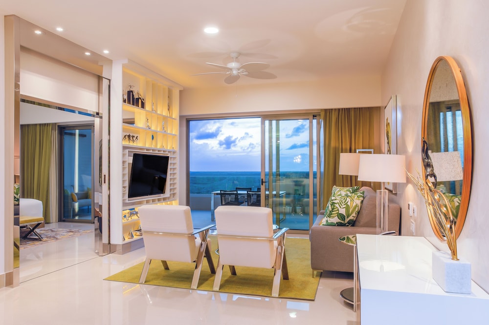 Garza Blanca Resort & Spa Cancun - All Inclusive — Hotel rooms in Playa Mujeres, Quintana Roo
