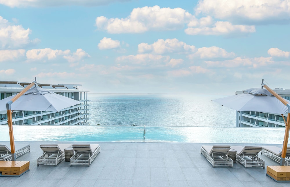 Garza Blanca Resort & Spa Cancun - All Inclusive — Swimming pool in Playa Mujeres, Quintana Roo