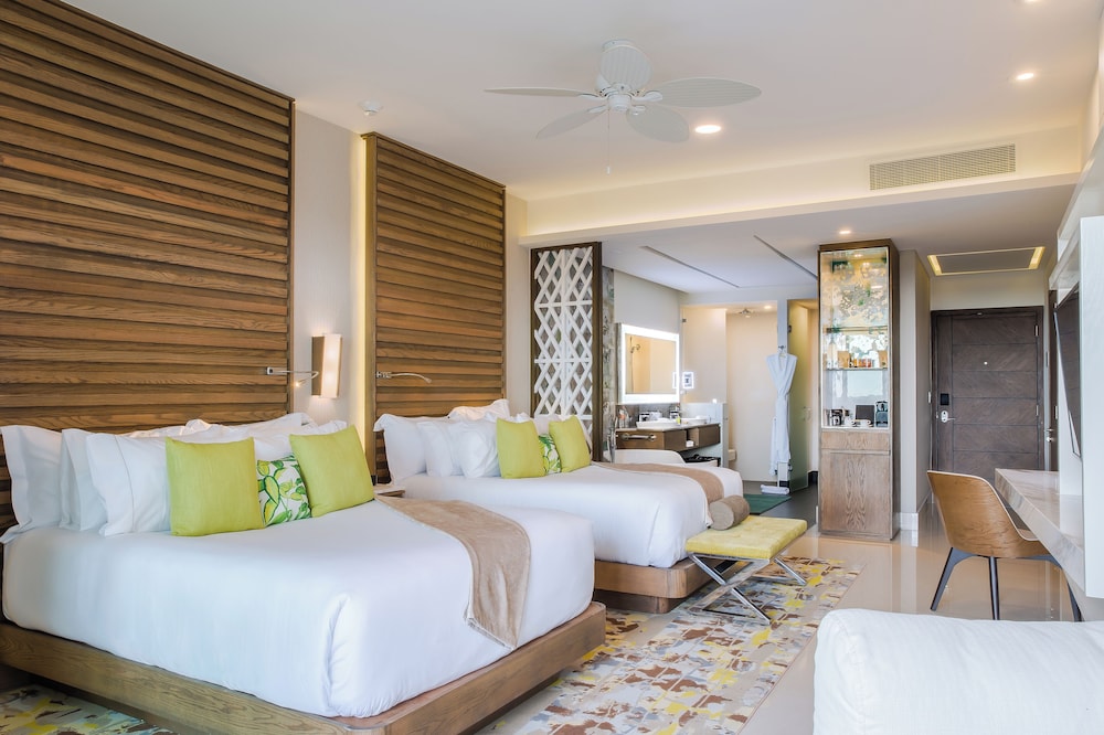 Garza Blanca Resort & Spa Cancun - All Inclusive — Hotel rooms in Playa Mujeres, Quintana Roo