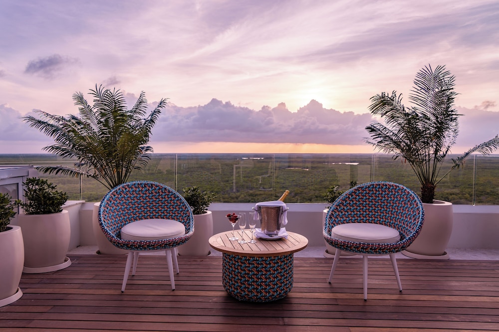 Garza Blanca Resort & Spa Cancun - All Inclusive — Hotel rooms in Playa Mujeres, Quintana Roo
