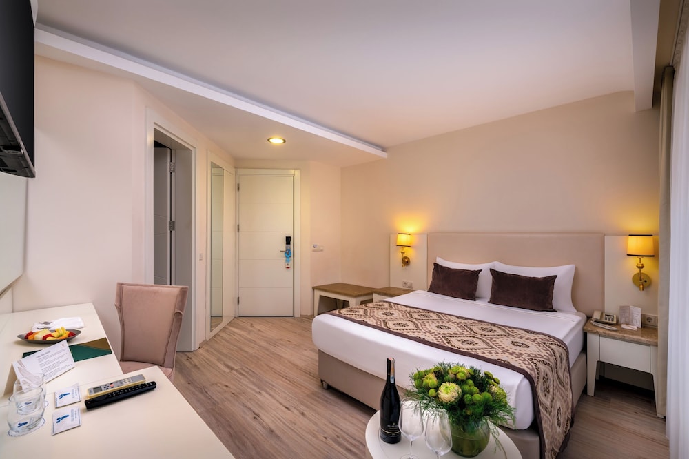 Villa Side Hotel — Hotel rooms in Side
