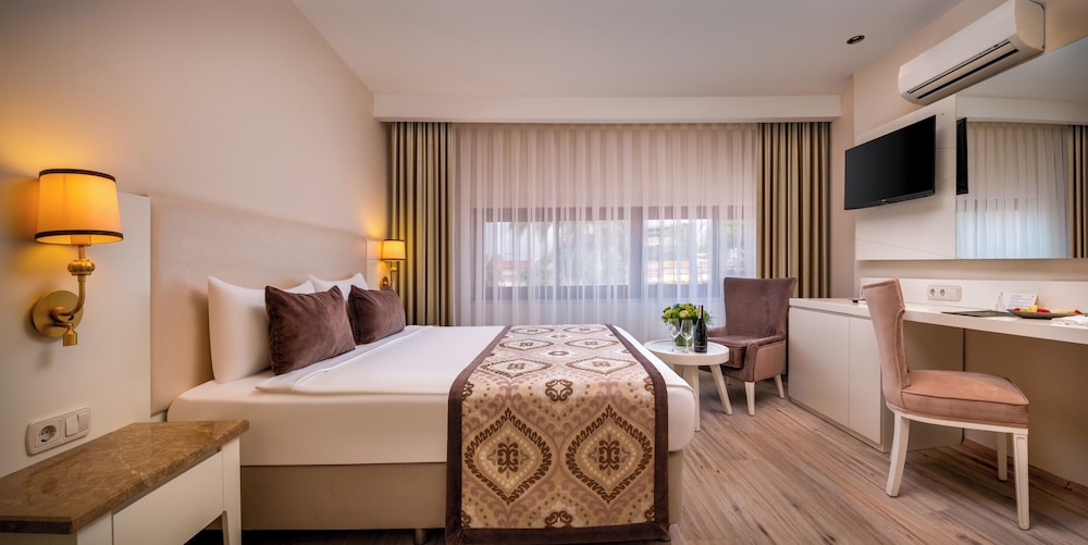 Villa Side Hotel — Hotel rooms in Side