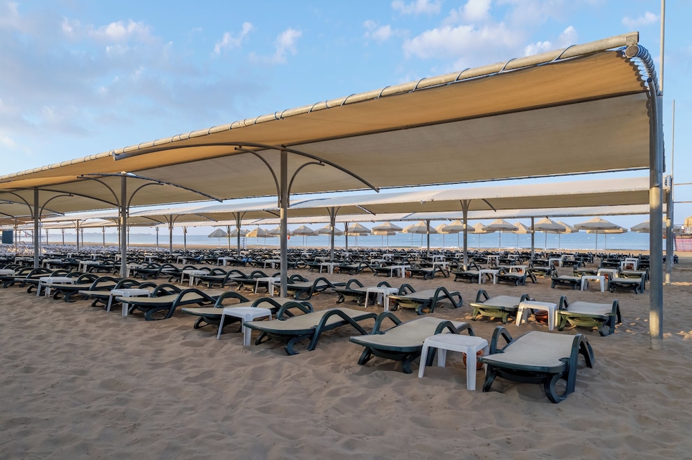 Villa Side Hotel — Beach in Side