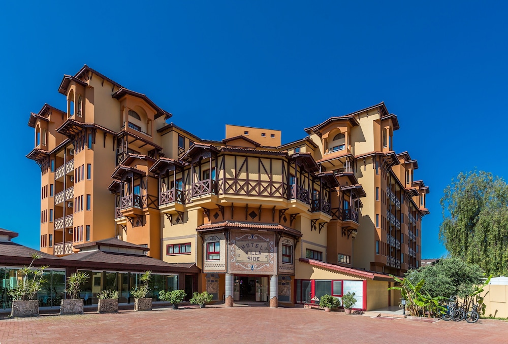 Villa Side Hotel — Hotel building in Side