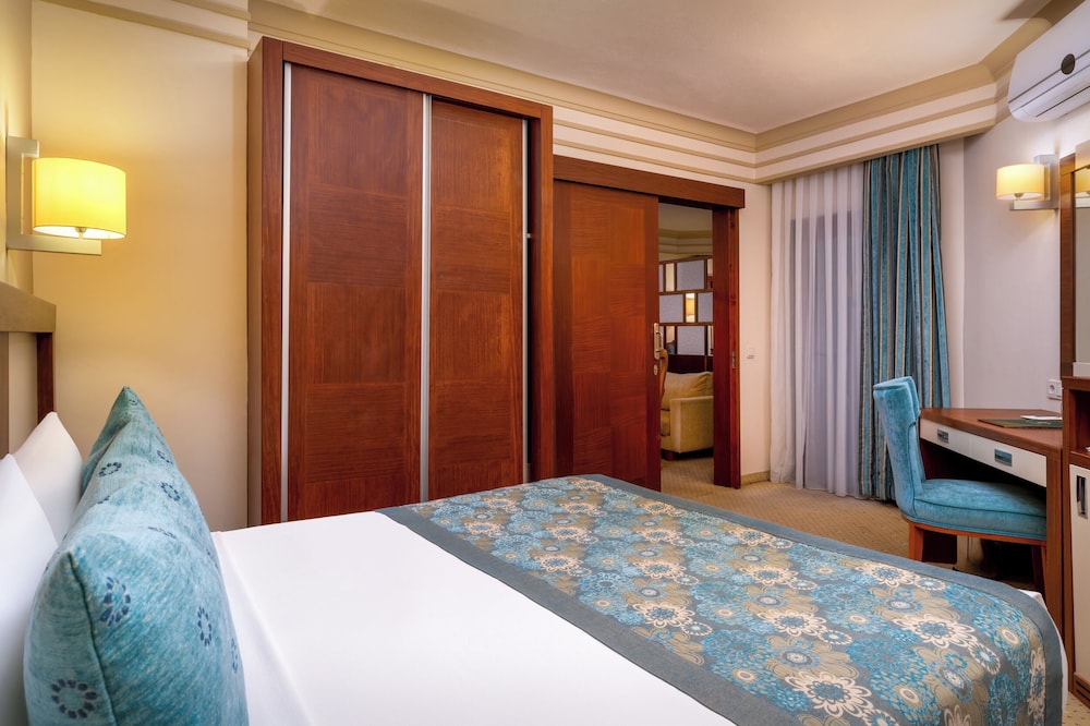 Villa Side Hotel — Hotel rooms in Side