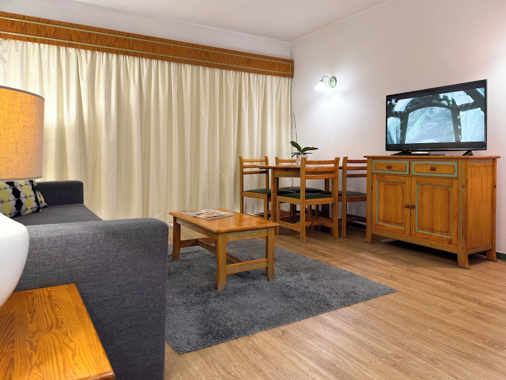 Luna Hotel Da Oura — Hotel rooms in Albufeira, Faro