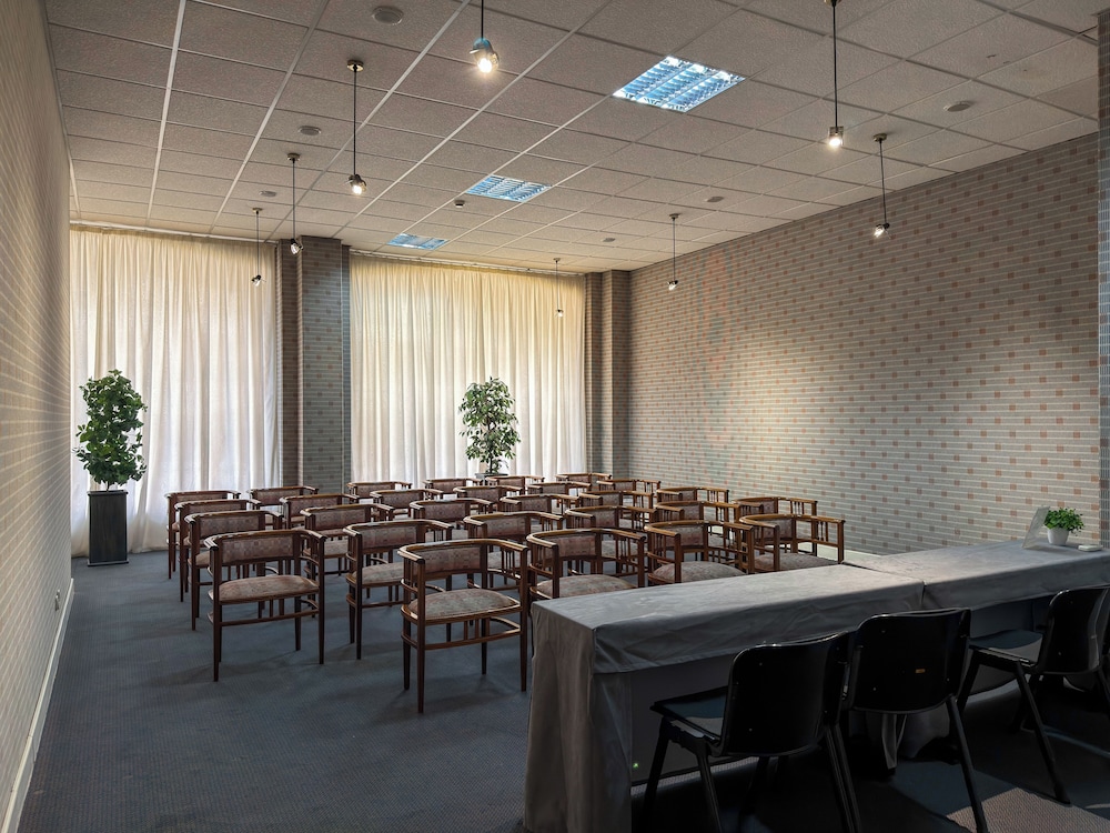 Luna Hotel Da Oura — Hotel building in Albufeira, Faro