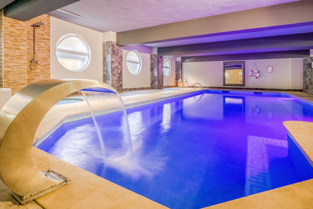 Luna Hotel Da Oura — Swimming pool in Albufeira, Faro