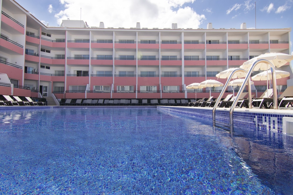 Luna Hotel Da Oura — Swimming pool in Albufeira, Faro