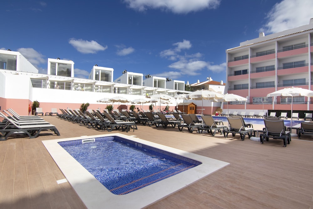 Luna Hotel Da Oura — Swimming pool in Albufeira, Faro
