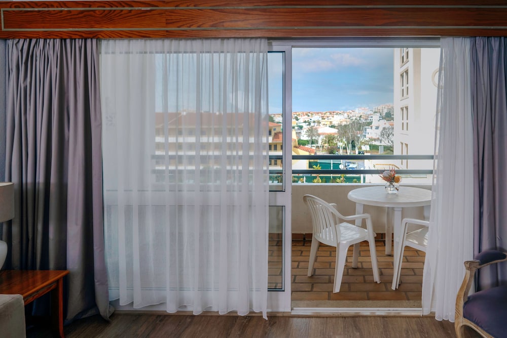 Luna Hotel Da Oura — Hotel rooms in Albufeira, Faro