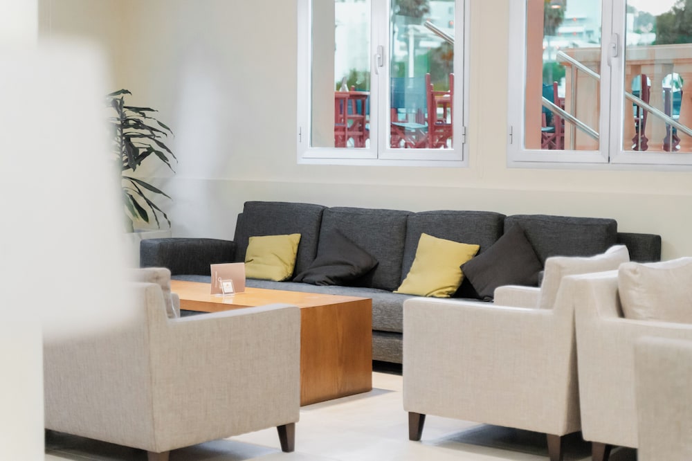Minura Hotel Cala Galdana & Apartamentos — Restaurant & bars in Cala Galdana, Balearic Islands