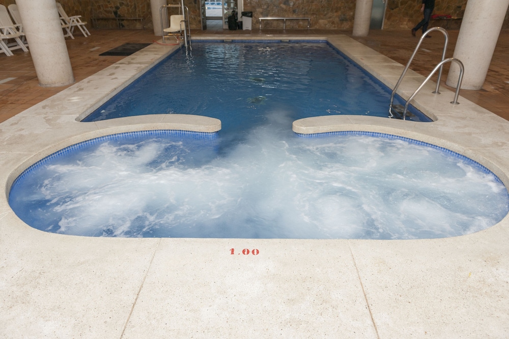 Hotel Mediterraneo Benidorm — Swimming pool in Benidorm, Valencian Community