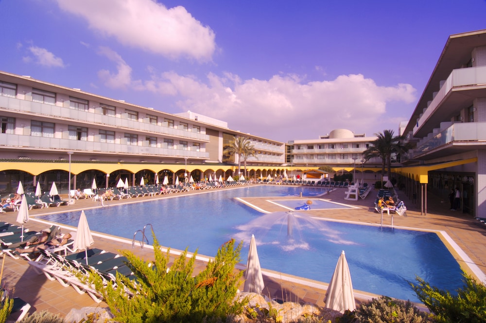 Hotel Mediterraneo Benidorm — Main photo in Benidorm, Valencian Community