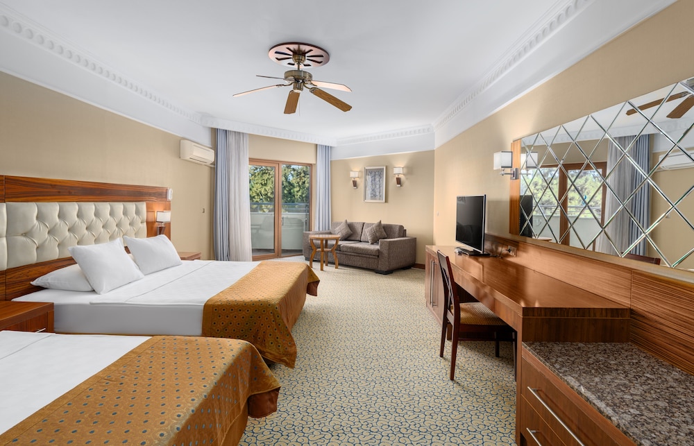 Bera Hotel Alanya - Halal All Inclusive — Hotel rooms in Alanya