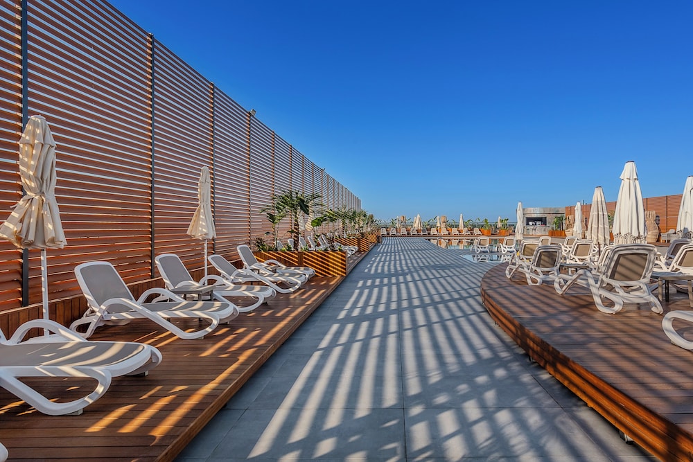 Bera Hotel Alanya - Halal All Inclusive — Swimming pool in Alanya