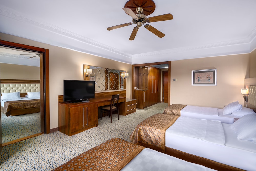 Bera Hotel Alanya - Halal All Inclusive — Hotel rooms in Alanya