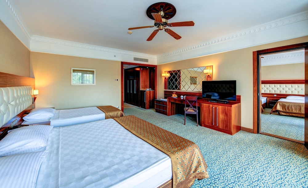 Bera Hotel Alanya - Halal All Inclusive — Hotel rooms in Alanya