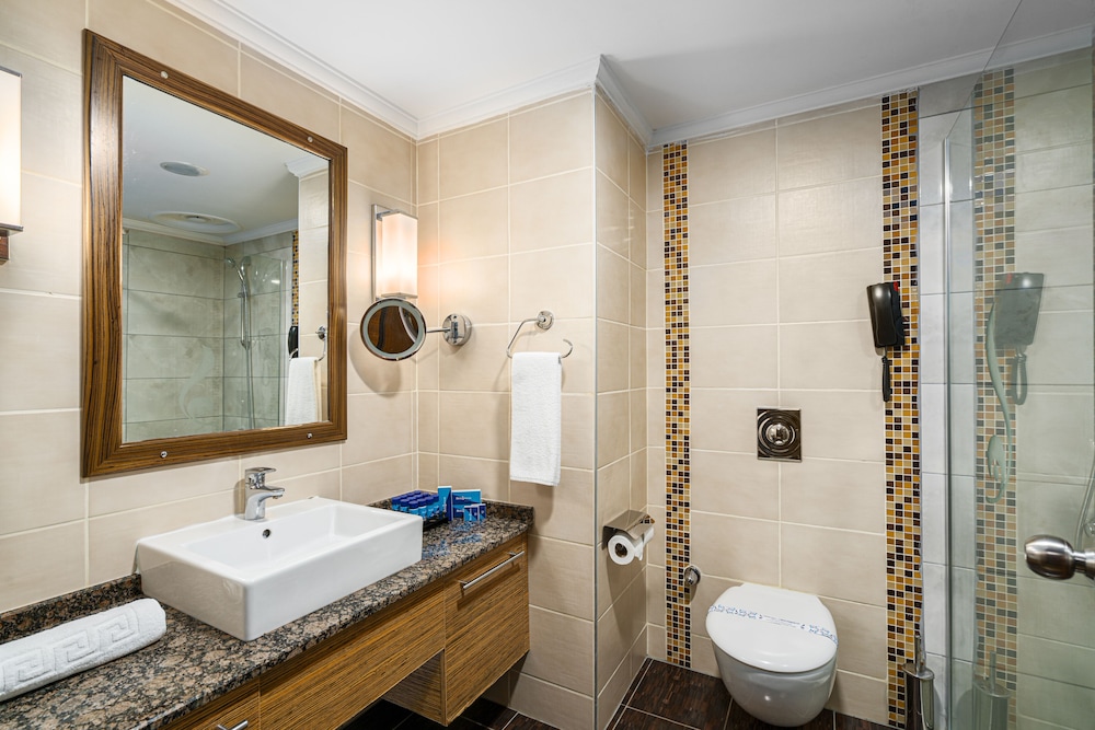 Bera Hotel Alanya - Halal All Inclusive — Hotel rooms in Alanya