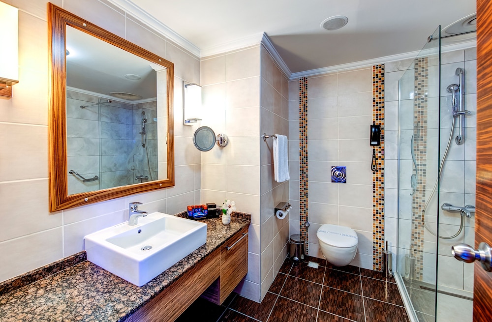 Bera Hotel Alanya - Halal All Inclusive — Hotel rooms in Alanya