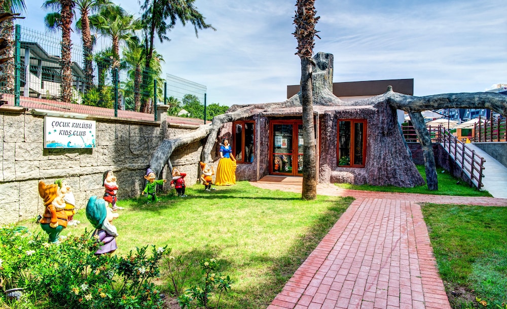 Bera Hotel Alanya - Halal All Inclusive — Attractions for children in Alanya