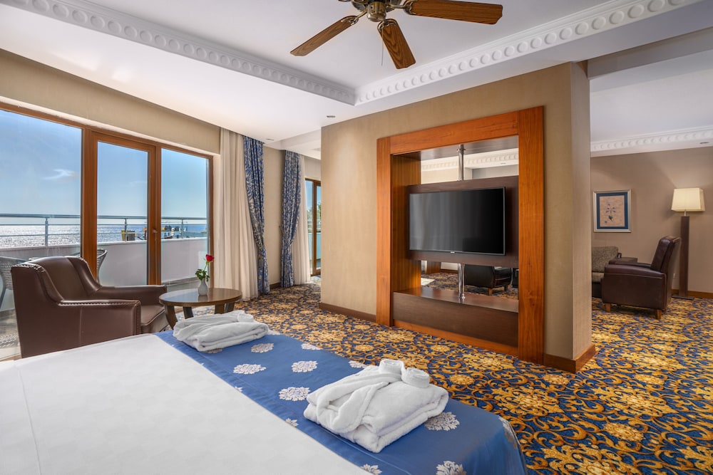 Bera Hotel Alanya - Halal All Inclusive — Hotel rooms in Alanya