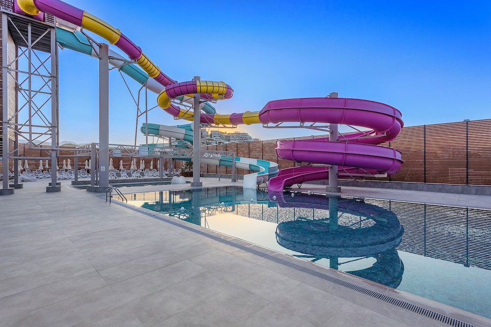 Bera Hotel Alanya - Halal All Inclusive — Swimming pool in Alanya