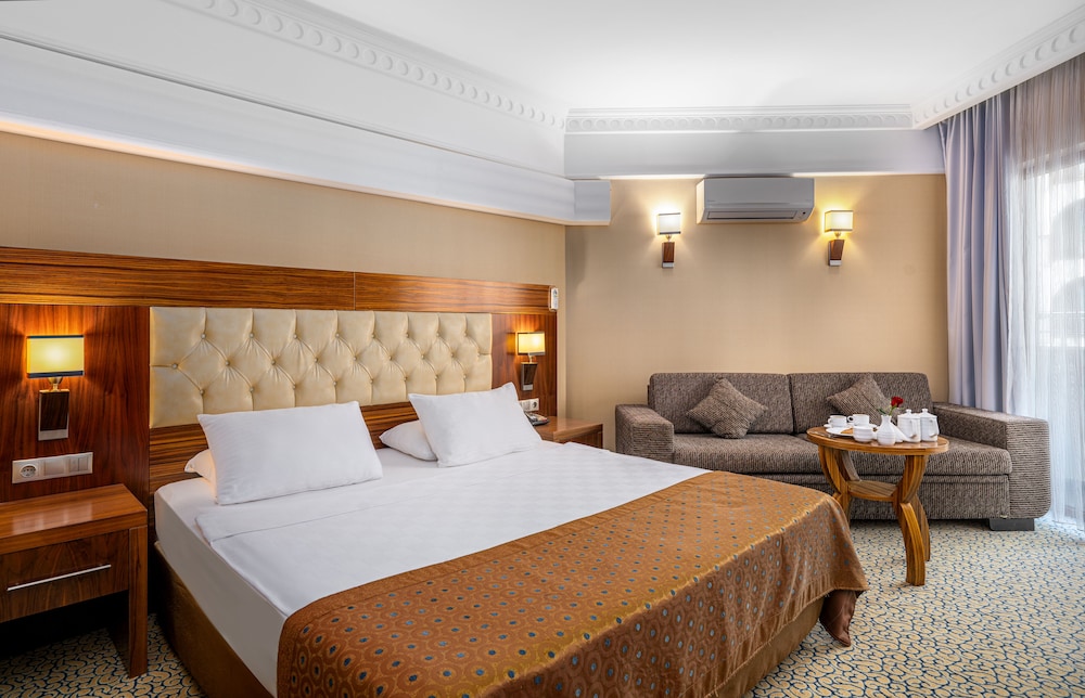 Bera Hotel Alanya - Halal All Inclusive — Hotel rooms in Alanya