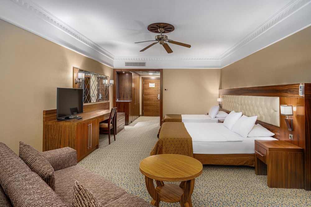 Bera Hotel Alanya - Halal All Inclusive — Hotel rooms in Alanya